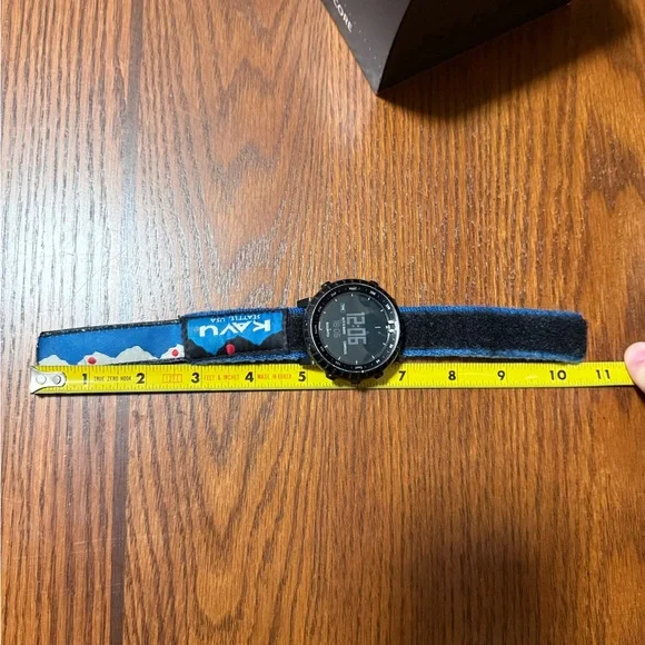 Suunto Black Watch with Blue and Black Strap - Picture 4 of 9